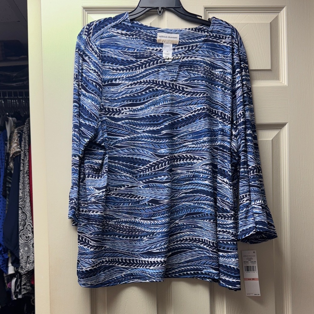 NWT BLOUSE